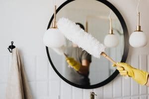 Cleaner dusting mirror