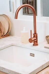 Sink, clean